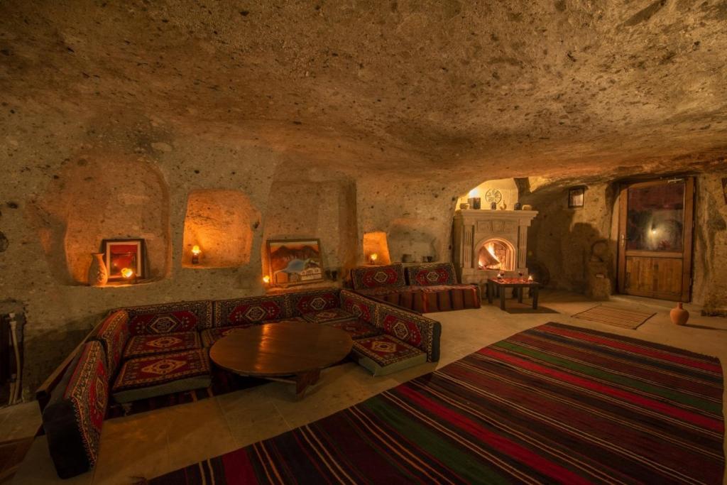 Cappadocia Antique Gelveri Cave Hotel Guzelyurt Eksteriør bilde